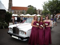 ELEGANT LADY WEDDING AND ANNIVERSARY CARS 1066728 Image 5
